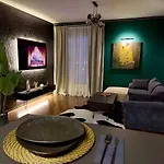 Appartement Vernisaj Boutique Boekarest