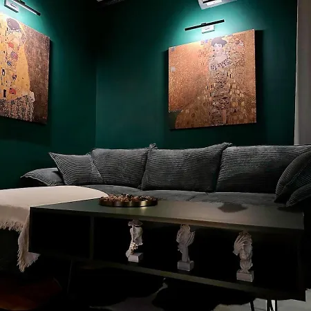 Appartement Vernisaj Boutique Boekarest